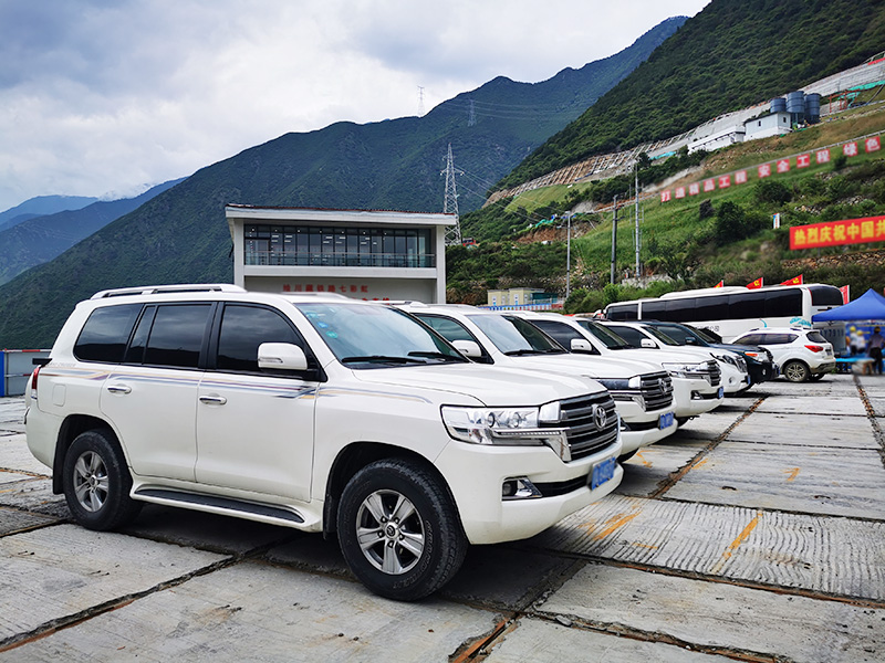 成都越野車租賃平臺(tái)
